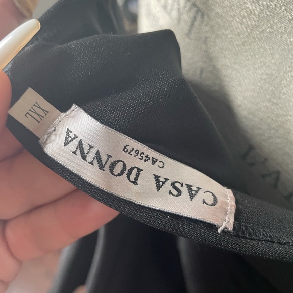 Black ruffle adjustable tank - Picture 4 of 4